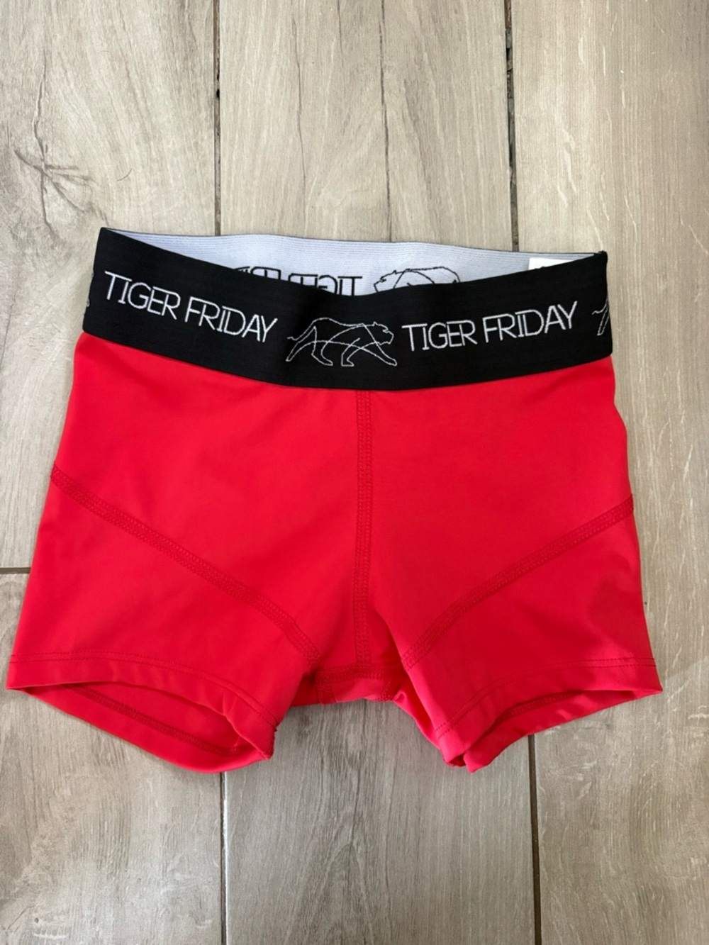 TF Sports Logo Shorts / Cherry - CL